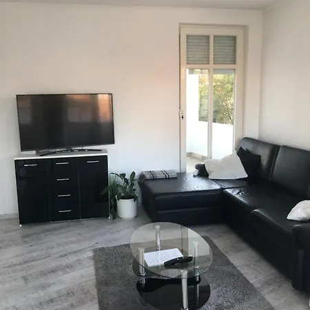 Апартаменты Bright, Spacious 3 Bedroom, Garage